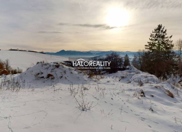 Snowy landscape in Liptovské Beharovce, ideal for plots - living with a view.