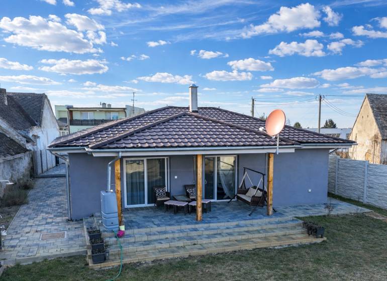 Malé leváre_3i dom na predaj (4).JPG