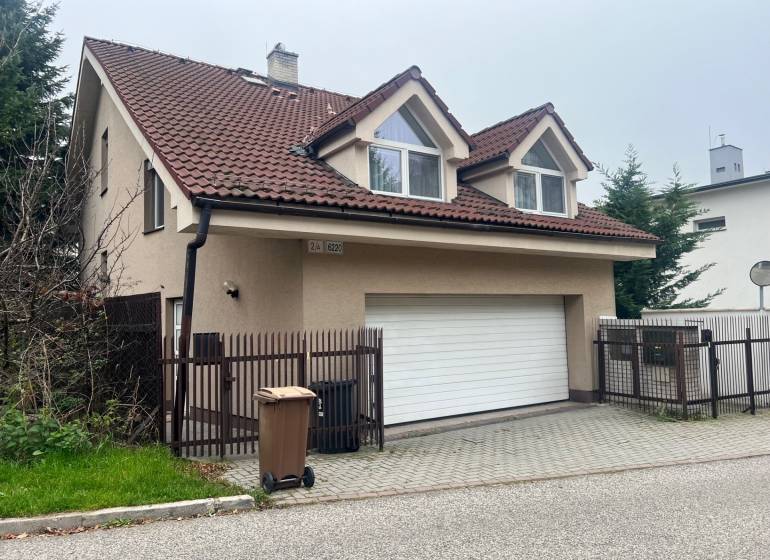 A family house on Mozart Street in Bratislava - Staré Mesto with a double garage.