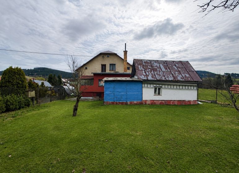 A family house on Vysoká nad Kysucou Street, Vysoká nad Kysucou, surrounded by a green lawn.