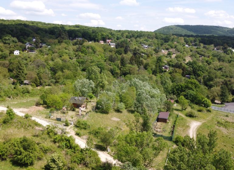 Forests and houses in the area of Bratislava - Lamač, Cesta na Klanec, residential plots.