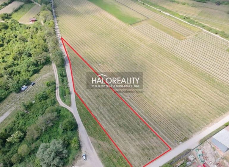 Land for residential use in Svätý Jur with marked boundaries and greenery.