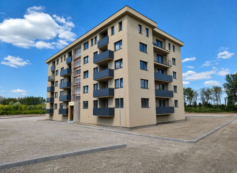 A new building with balconies in Dunajská Streda offers 2-room apartments in a quiet location.