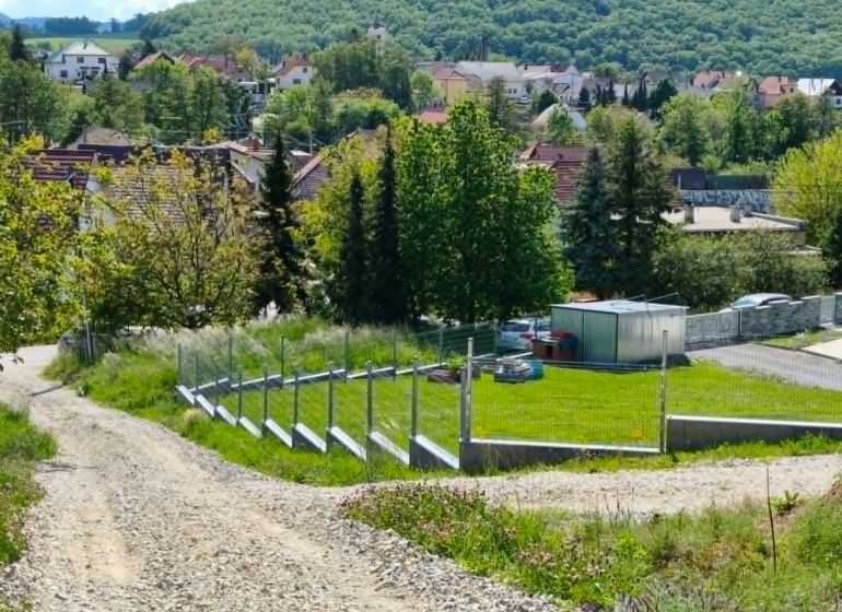 A residential plot in Horné Vsi surrounded by nature and family houses.