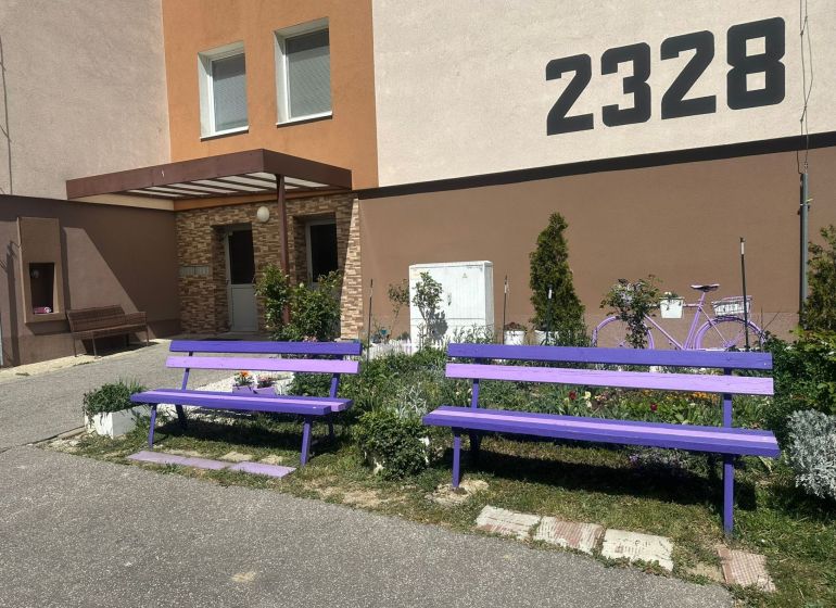 Benches in front of the apartment building on Pavla Országha Hviezdoslava in Topoľčany.