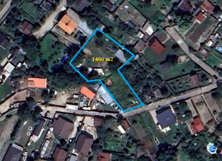 Aerial view of the Záhrady district in Nová Osada shows plots and houses.