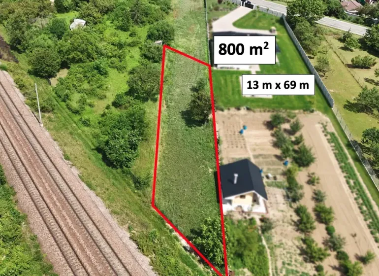Plots - housing in Nové Mesto nad Váhom with an area of 800 m² near the railway.