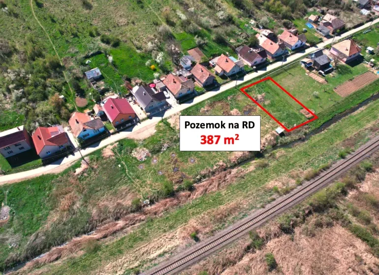Lands - housing in Hodejov: marked plot in a quiet area near the railway.