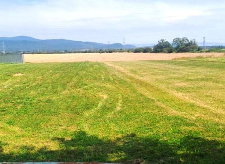 Land in Vybuchanec in Nacina Ves, suitable for living, with a view of the mountains.