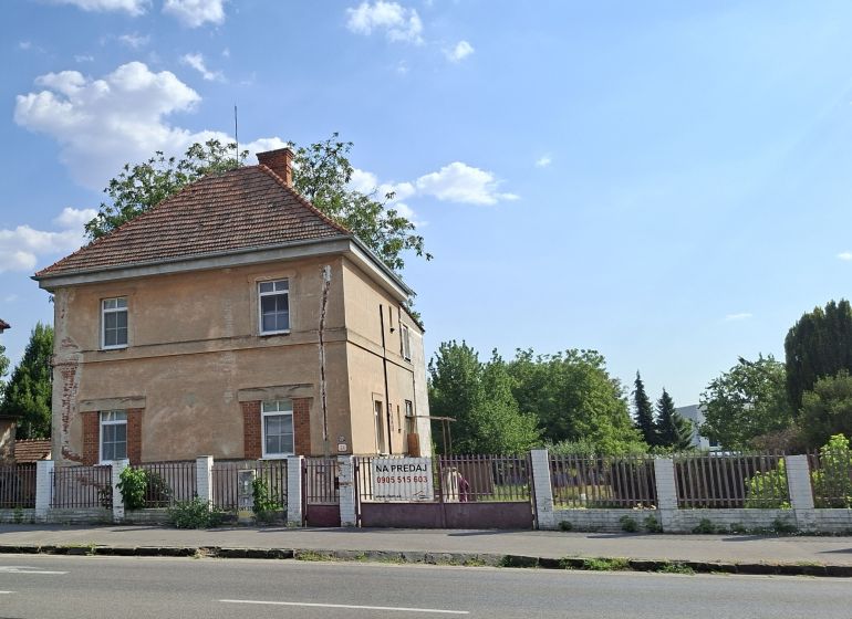 A family house on Levická Street in Vráble with an older brick exterior.