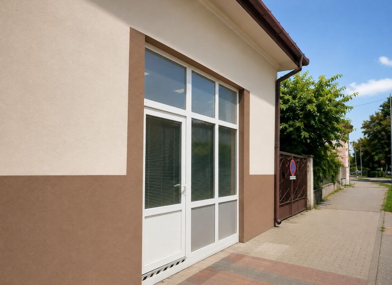 Commercial premises on Fučíkova Street in Sládkovičovo with glass doors.