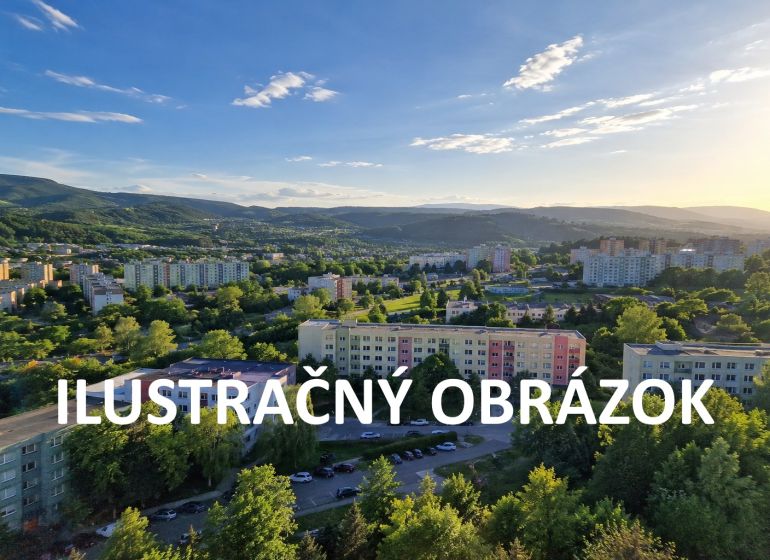 A view of a one-room apartment in Banská Bystrica with a panoramic view of the surroundings.