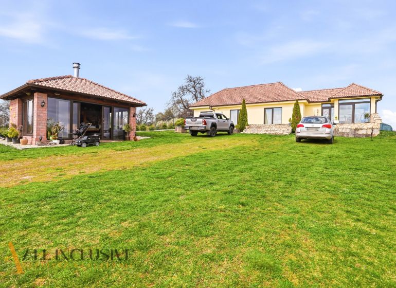 Family house in Kopanice, Krupina, with parking and a garden on a gently sloping plot.