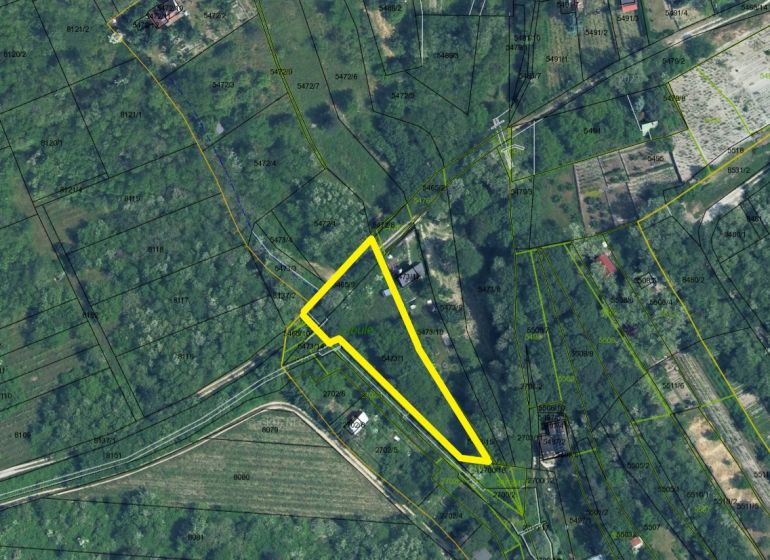 Aerial view of the land in Bratislava - Rača, Záhrady, with marked parcels.