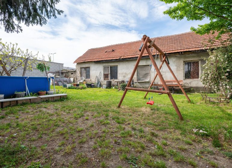 Garden at the house on Kováčska Street in Dunajská Lužná, Land - residential.