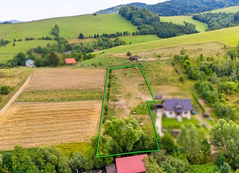 Plots - housing at Strelenka in Lysá pod Makytou surrounded by greenery and meadows.
