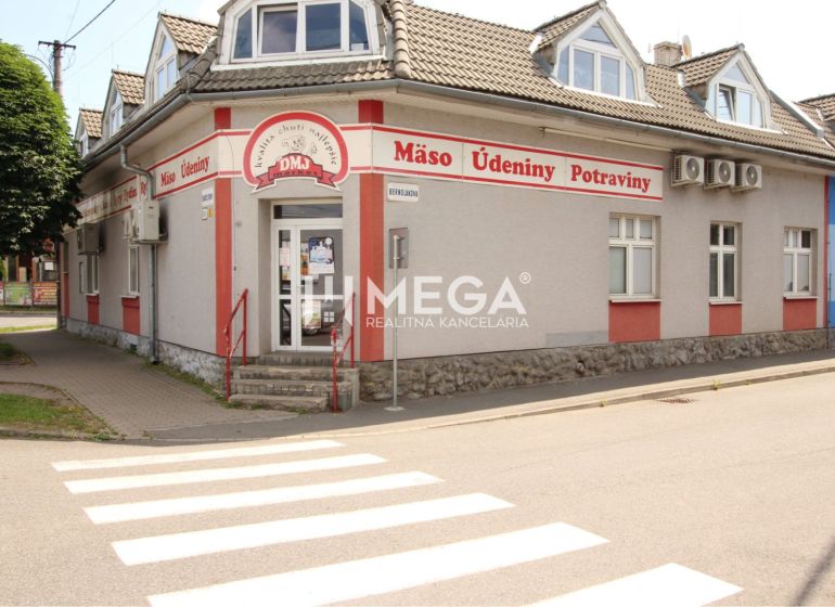 Commercial premises on Duklianskych hrdinov Street in Vranov nad Topľou, butcher shop on the corner of the building.