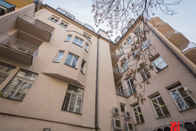 One bedroom apartment, Gunduličova, Sale, Bratislava - Staré Mesto, Sl