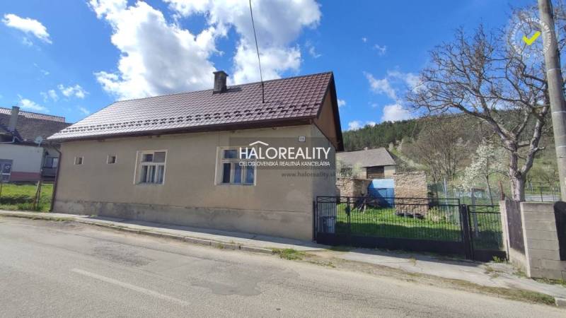 Neporadza Family house Sale reality Trenčín