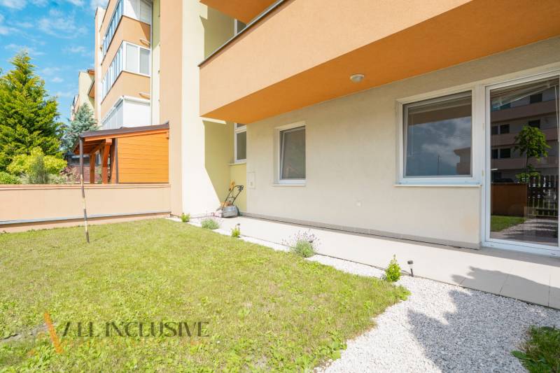 A garden in a 2-room apartment on Záhradnícka Street in Dunajská Streda.