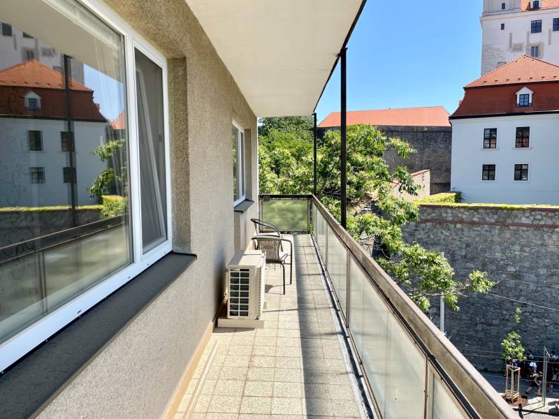 The balcony of a 2-room apartment on Palisády in Bratislava - Old Town with a view of the fortifications.