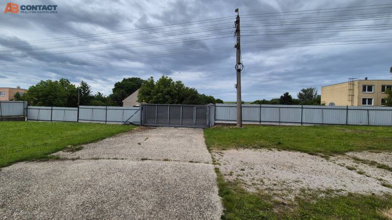 The gate to the area on Zemianske Sady Street, Zemianske Sady, next to the building Warehouses and Halls.