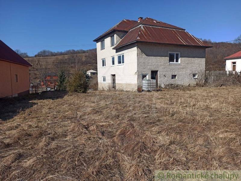 A family house in Nová Sedlica with a classic roof surrounded by nature.