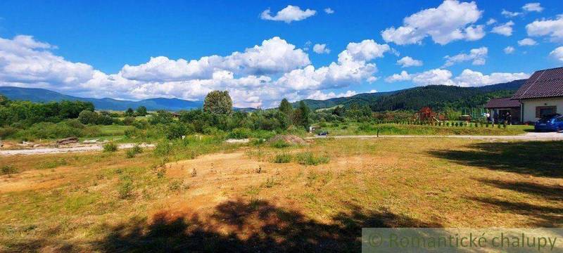 Beautiful nature, mountain views, and recreational plots ideal for a family house or cottage.