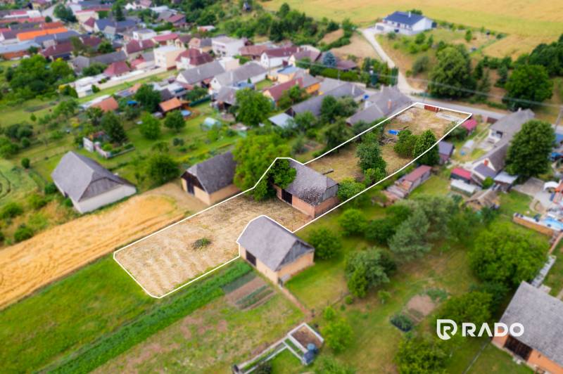 Plots - housing in Chocholná-Velčice with clearly marked boundaries and structures.