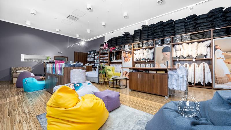 Commercial spaces with textiles and bean bags, displayed products and bean bags.