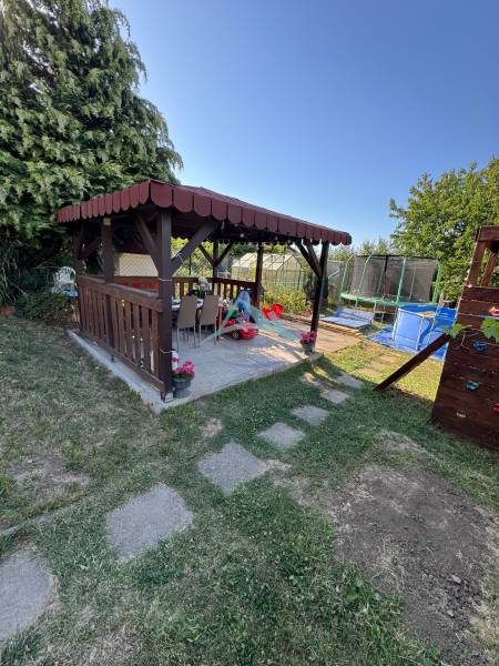 Garden gazebo at a 3-room apartment on Obrancov Mieru Street in Šahy.