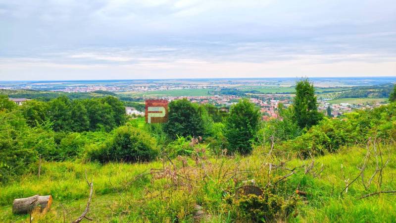 The landscape surrounding Limbach with views of the surrounding areas, suitable for residential plots.
