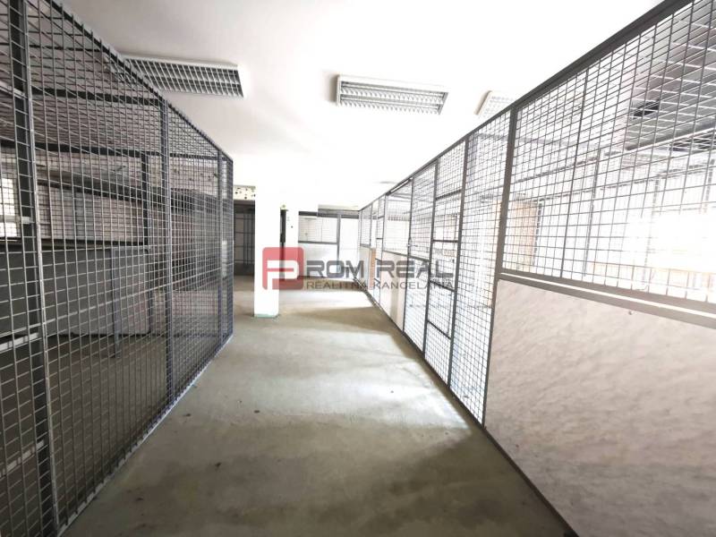 Hallway with network storage spaces inside the building on Ľ. Podjavorinská Street.