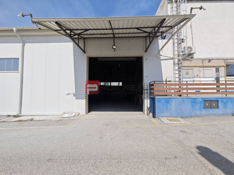 Entrance to the storage premises on Šúrska Street in Modra.