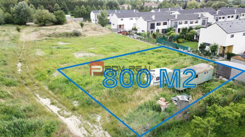 Land - residential for sale in Marianka, Na Ovsisku, with an area of 800 m².