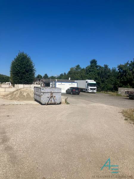 Land - commercial on Popradská Street in Bratislava - Podunajské Biskupice. Area with a container.
