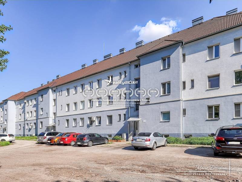 The apartment building on Staničná Street in Trnava offers parking for a 2-room apartment.