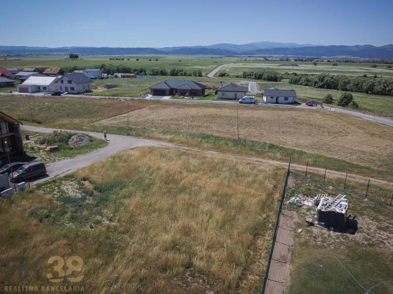 A building plot in Mlynica surrounded by nature, suitable for living.