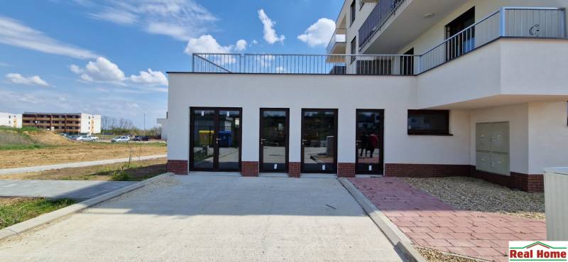Gastro premises on Vtáčia Street in Senec with a parking area and a modern facade.