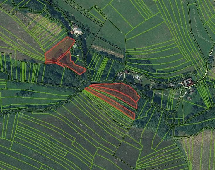 Agricultural and forest lands in Rudník displayed with marked parcels on a satellite map.