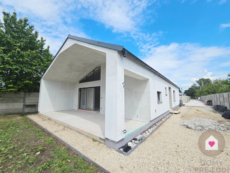 A family house on Mičurínska Street in Orechová Potôň with a spacious terrace and garden.