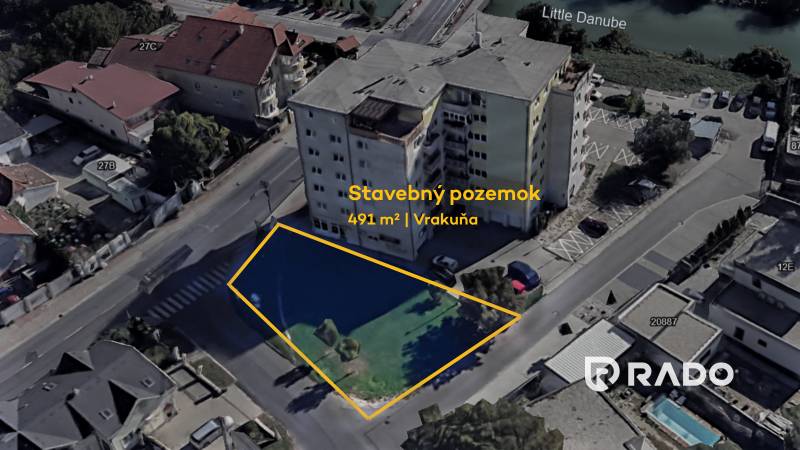 Building plot of 491 m² in Vrakuňa on Hradská Street near the Little Danube.
