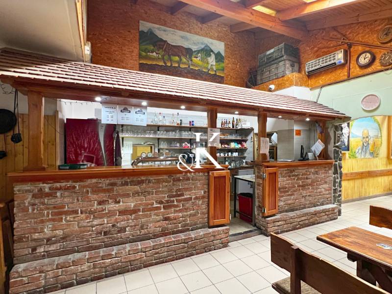 Rustic bar made of bricks and wood in gastronomic spaces with stylish decorations.