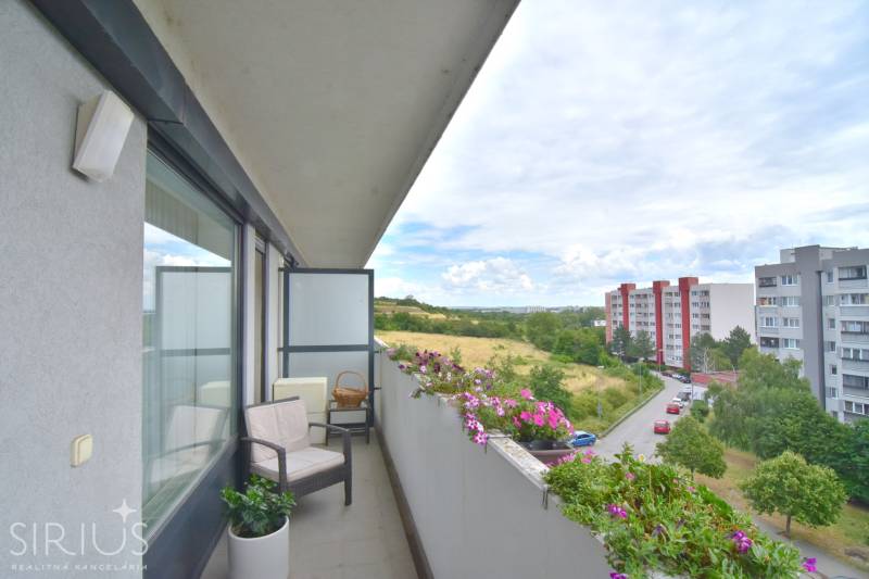 The balcony of a 4-room apartment with a view of Pri vinohradoch street in Bratislava-Rača.