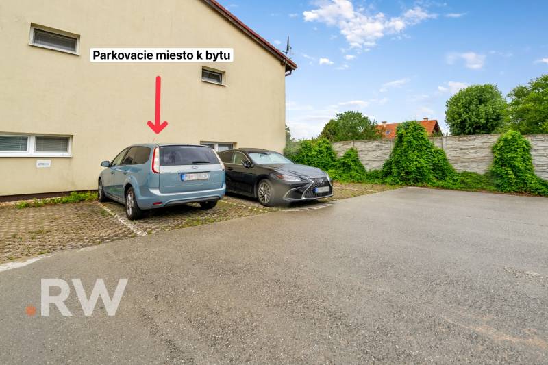 Parking space for a 3-room apartment on Hlavná Street in Rovinka.