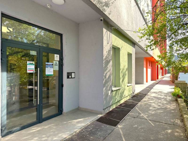 Entrance to the apartment building on Strečnianska Street in Bratislava, Petržalka, near a 2-room apartment.