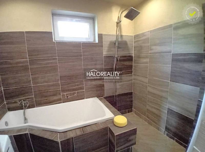The real estate agency offers professional services with proven quality and the trust of thousands of clients.