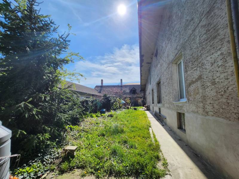 Sunny exterior with older peculiar properties on P. O. Hviezdoslav, Nové Mesto nad Váhom.