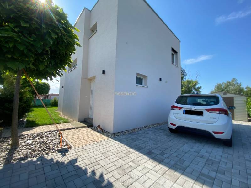A family house in Vojka nad Dunajom with a garden and parking.