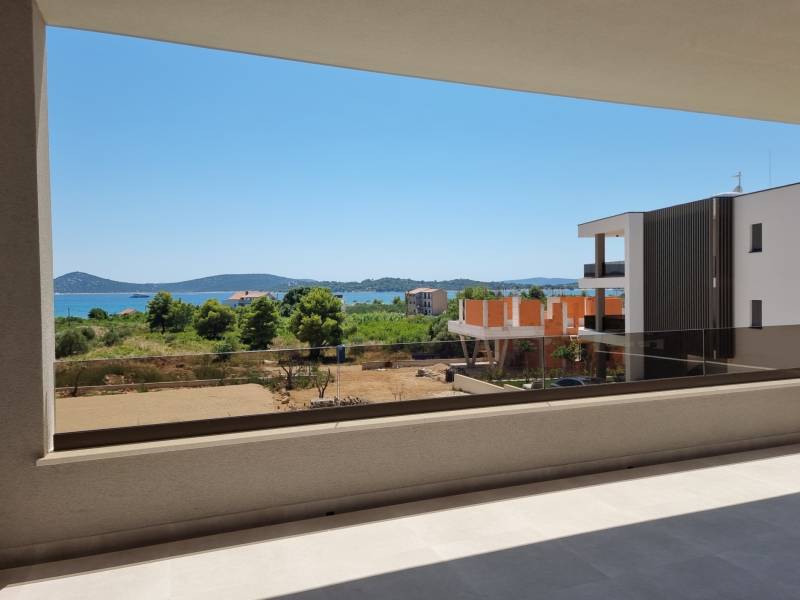 View from a 4-room apartment in Vodice of the sea and surroundings.